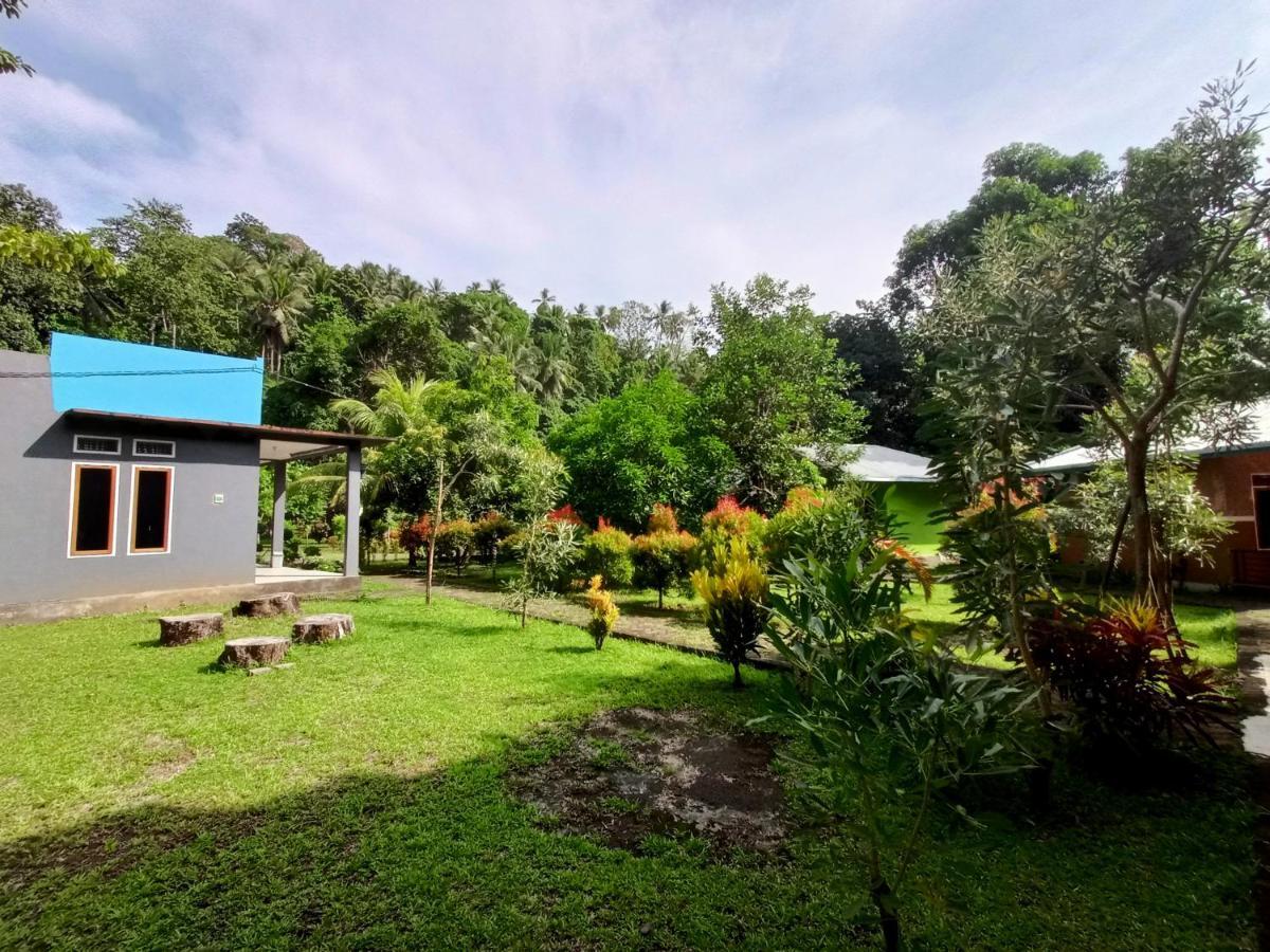 Tangkoko Lodge Bitung Bagian luar foto