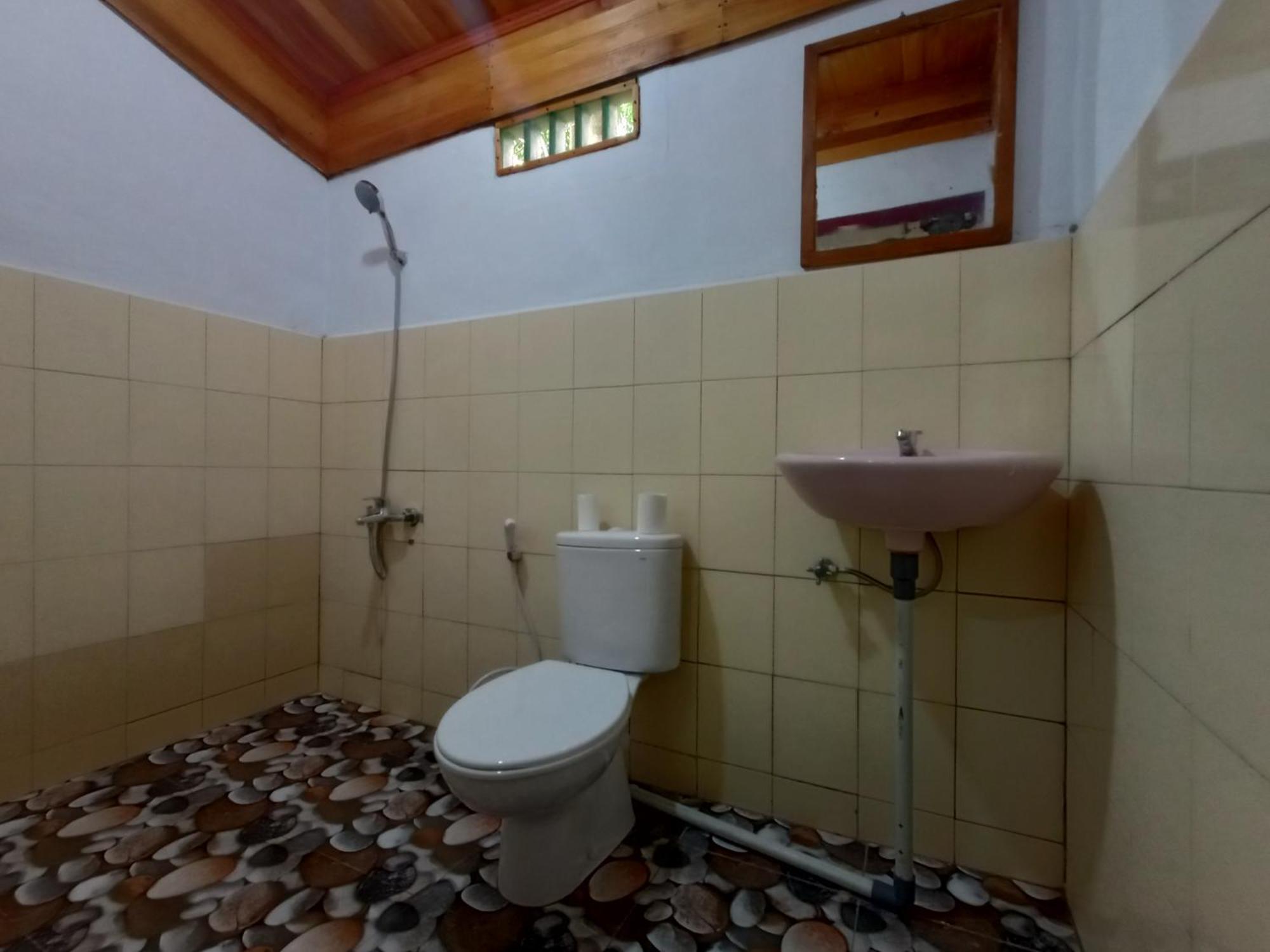Tangkoko Lodge Bitung Bagian luar foto